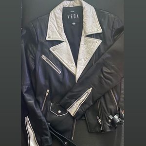 Veda leather jacket black w/white trim. Women’s L